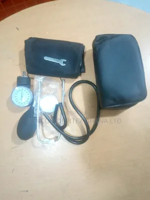 Aneroid Sphyg With Stethoscope