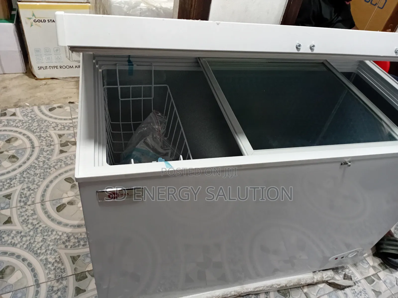 Ecstatic H a Chest Freezer Model H a-B/Dbc318q