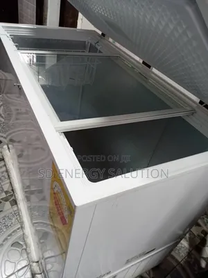 Considreat H a Chest Freezer Model H a-B/Dbc318q 3 Stars