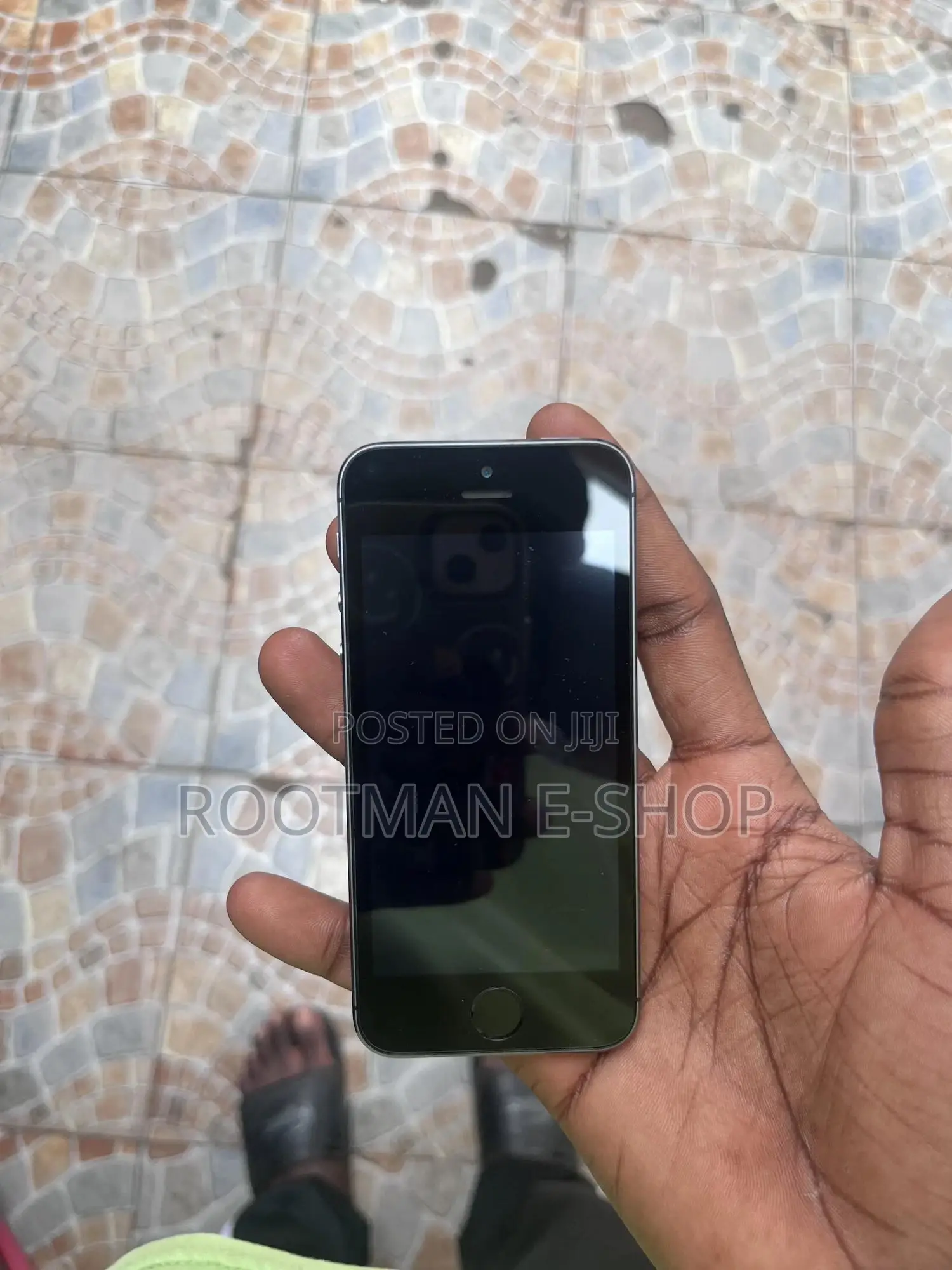 New Apple iPhone 5s 16 GB Gray