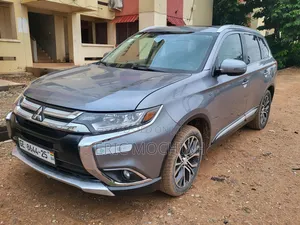 7 Seater Mitsubishi Outlander For Rent