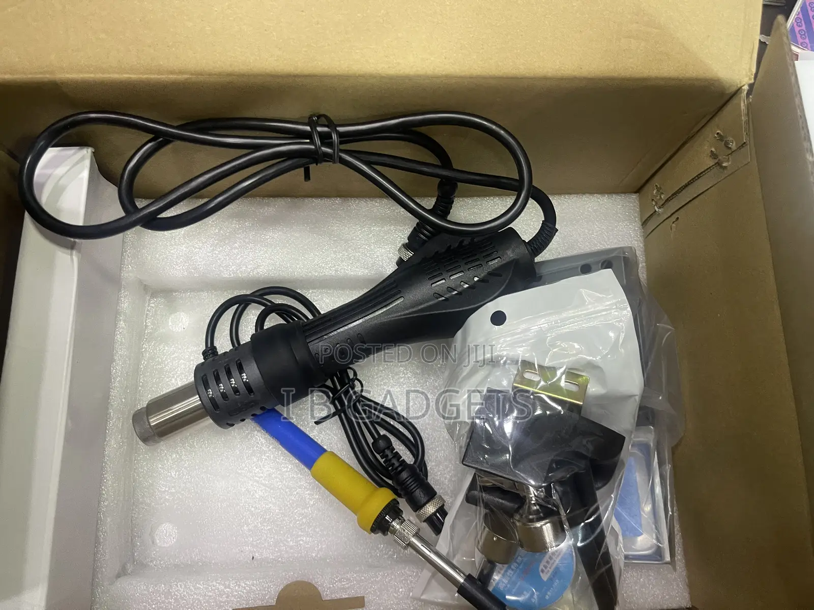 Aojiw 8683d+ 3 SMD