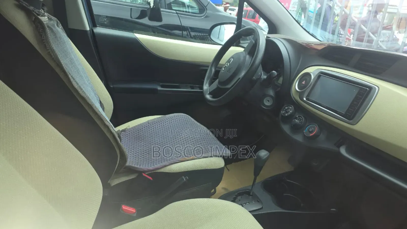 Toyota Vitz 1.3 AWD 5dr 2012 Blue