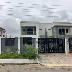 3bdrm House in East Legon -, Boundary Road Area for rent