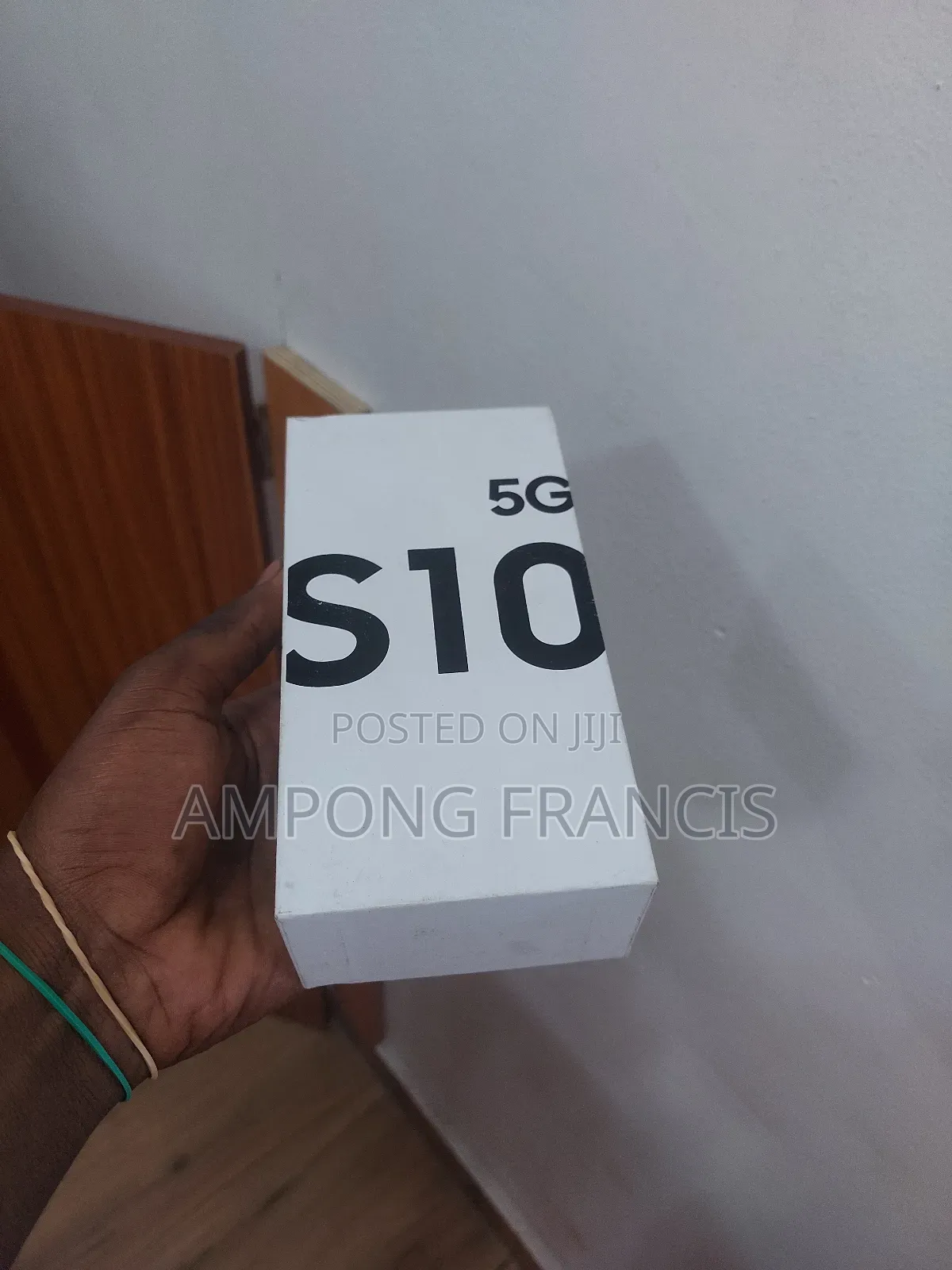 New Samsung Galaxy S10 5G 256 GB Black