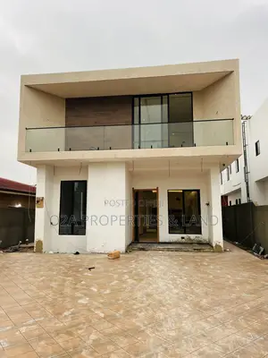 4bdrm House in Adenta, Oyarifa for sale
