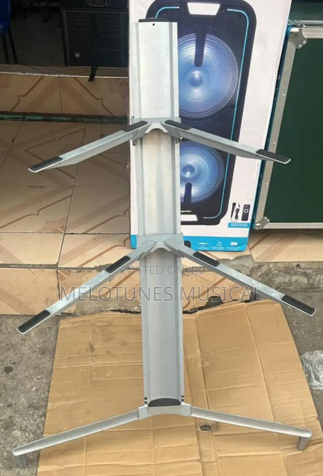 Keyboard Stand Tower-Style Keyboard Stand