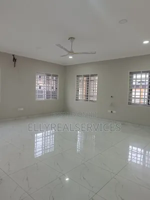 4bdrm House in Ellyrealservices, Adenta for rent
