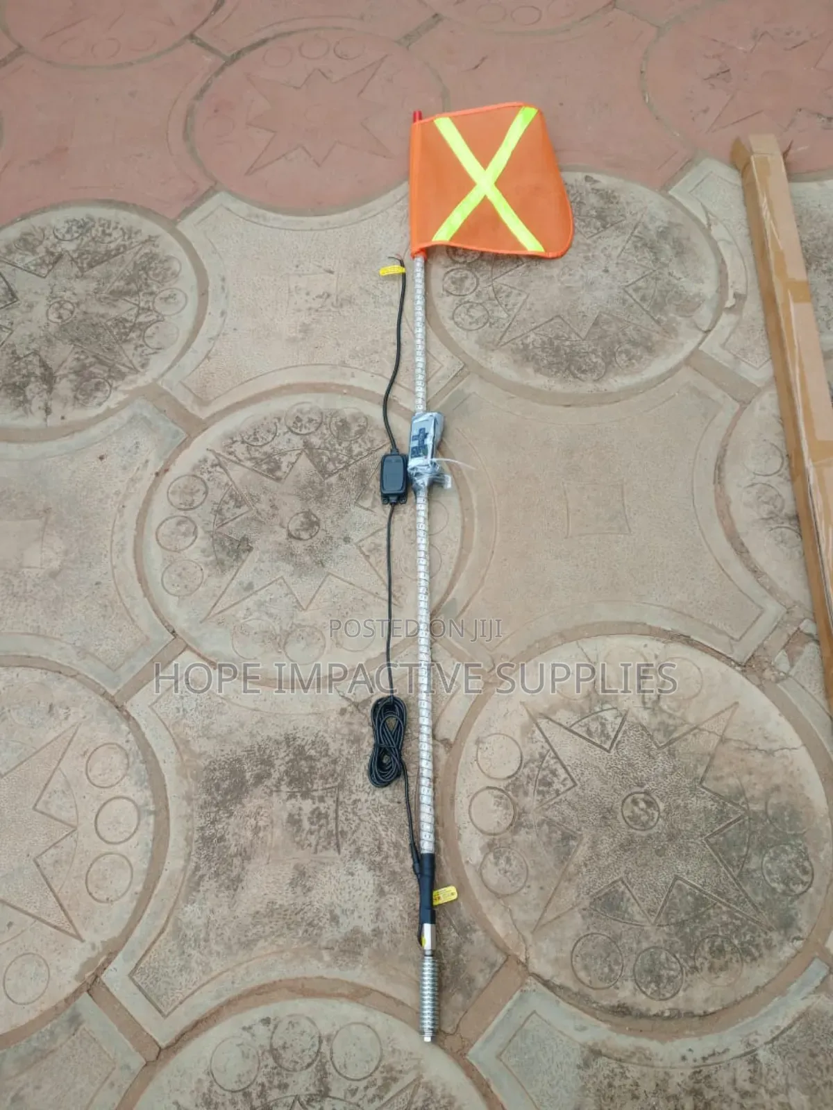 (5ft)Stainless Steel Buggy Whip With Led Light.(12v, 24v)