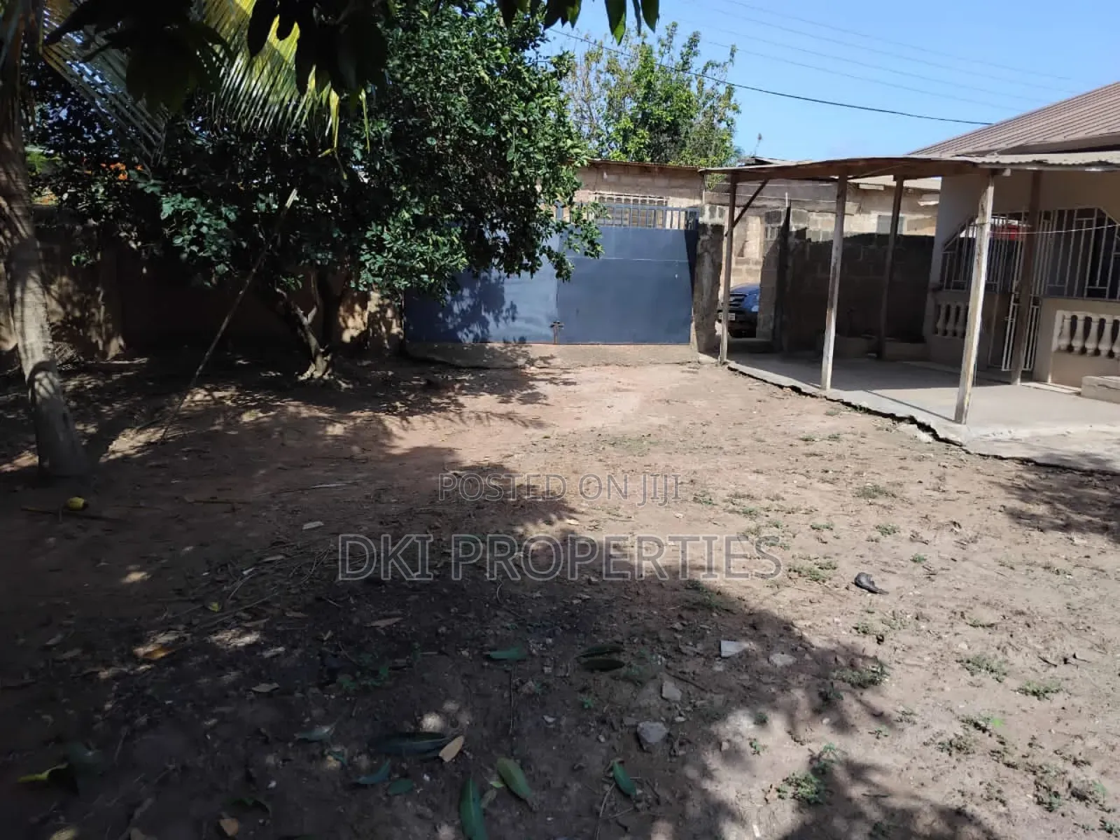 2bdrm House in Dki Properties, Adenta for sale