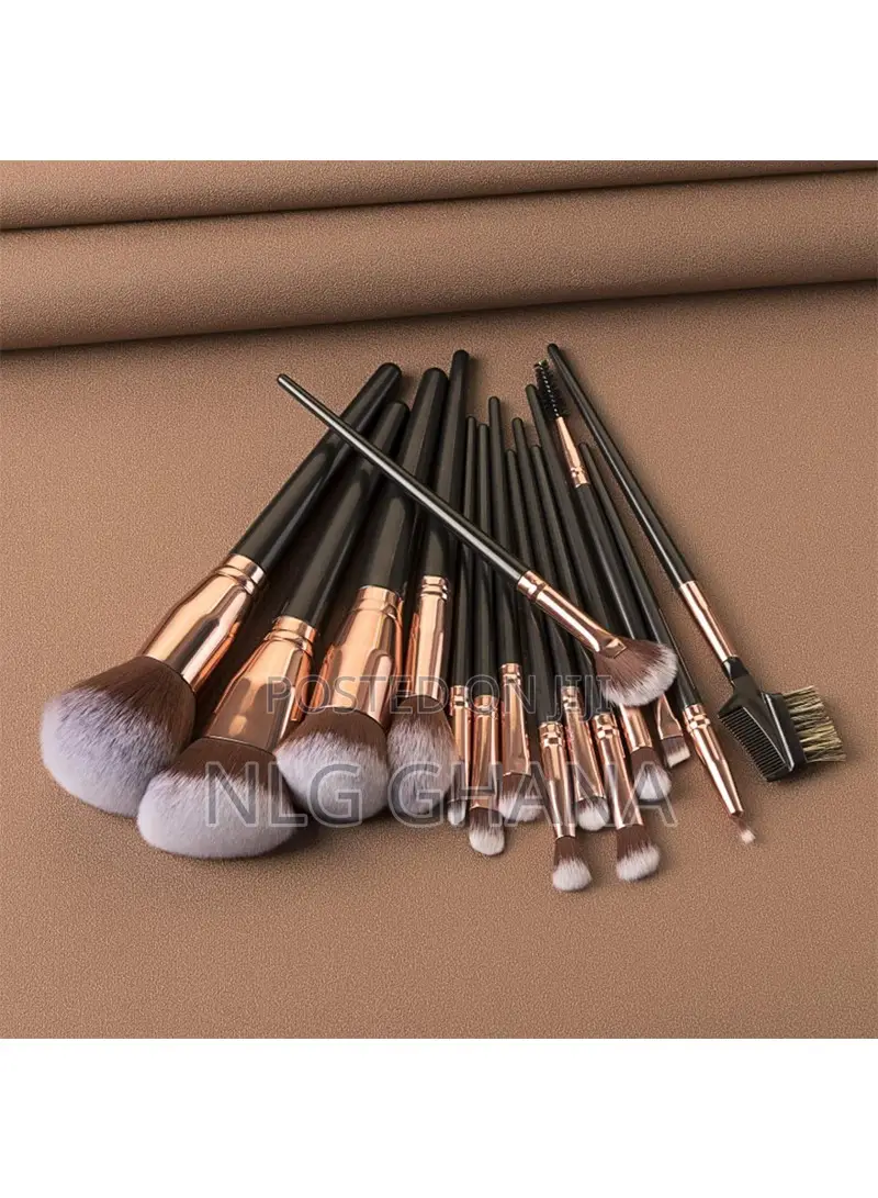 15 PCS Makeup Brush Set With Case. Tvx25494