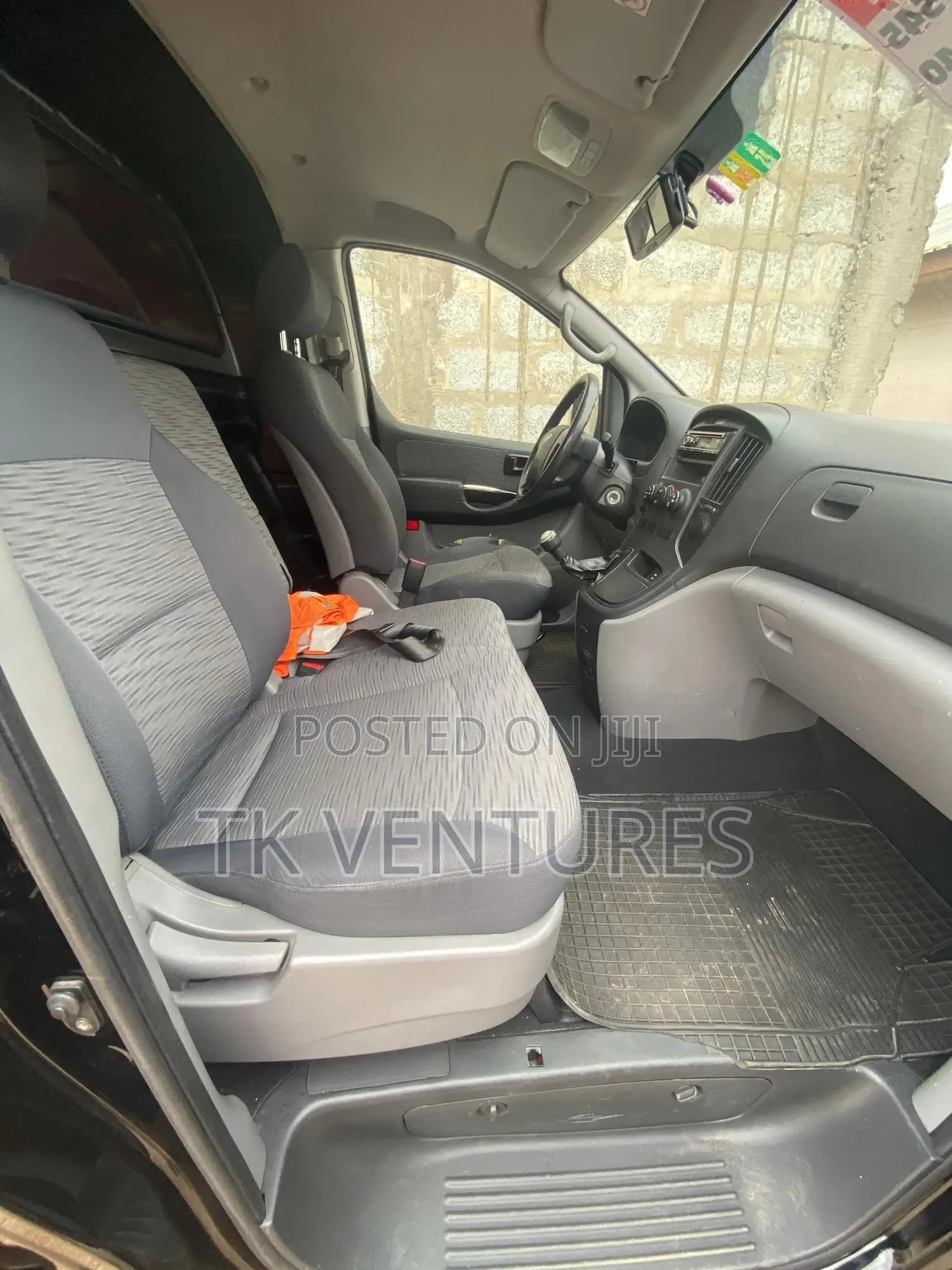 Hyundai H1 2009 Black