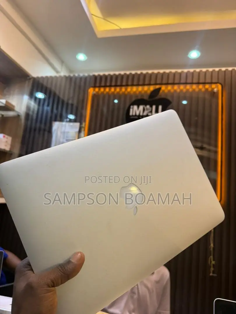 New Laptop Apple MacBook Air 4GB Intel Core I5 SSD 128GB