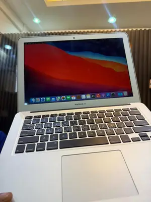 New Laptop Apple MacBook Air 4GB Intel Core I5 SSD 128GB
