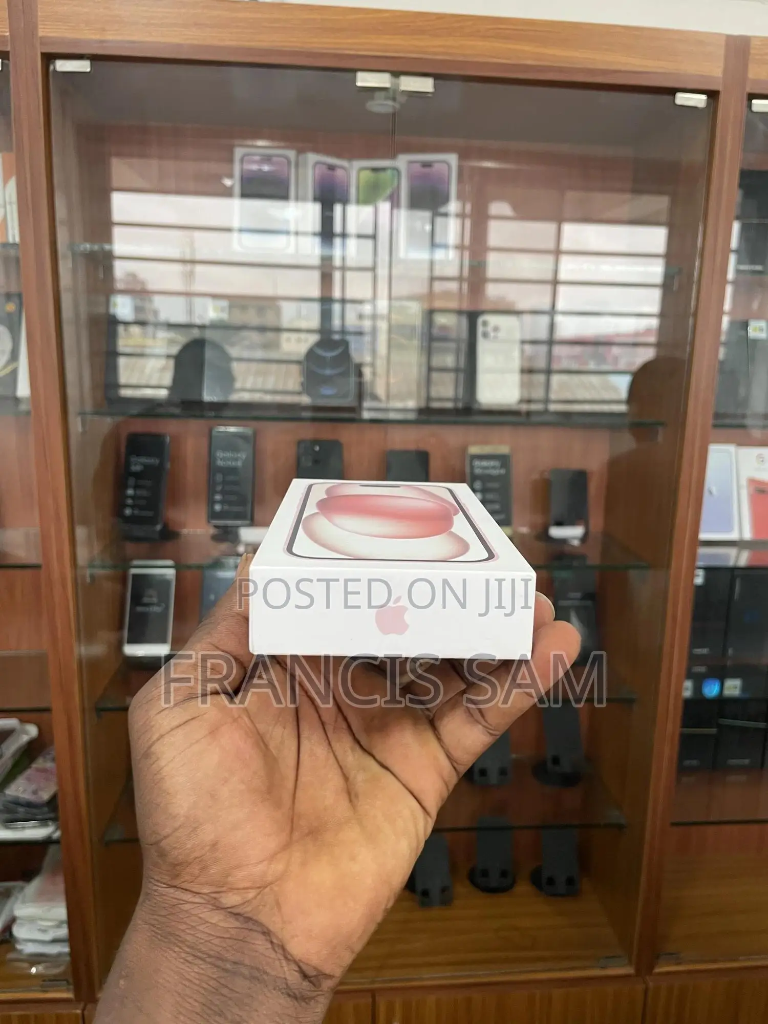 New Apple iPhone 15 128 GB Pink