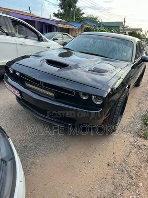Dodge Challenger SRT Hellcat 2016 Black