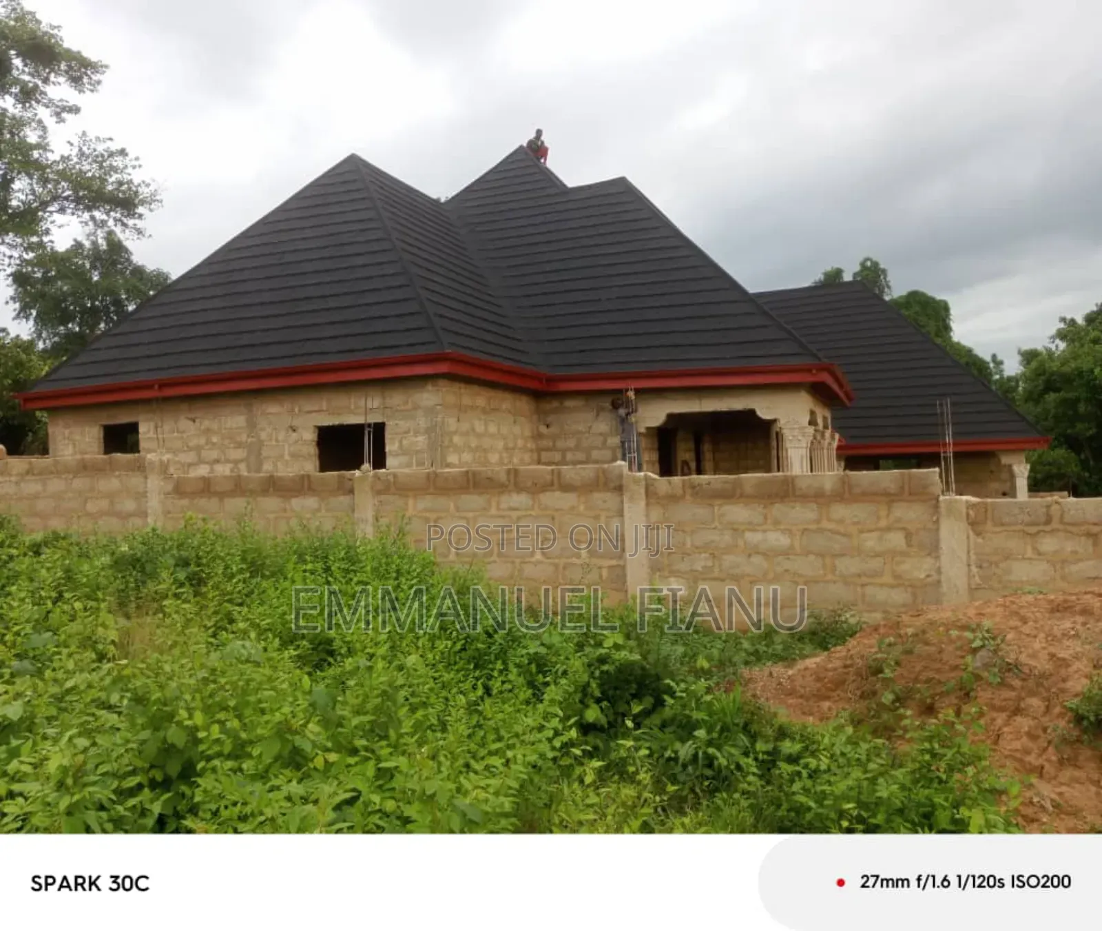 A Good Carpenter in Ghana Call Me or Whatsapp