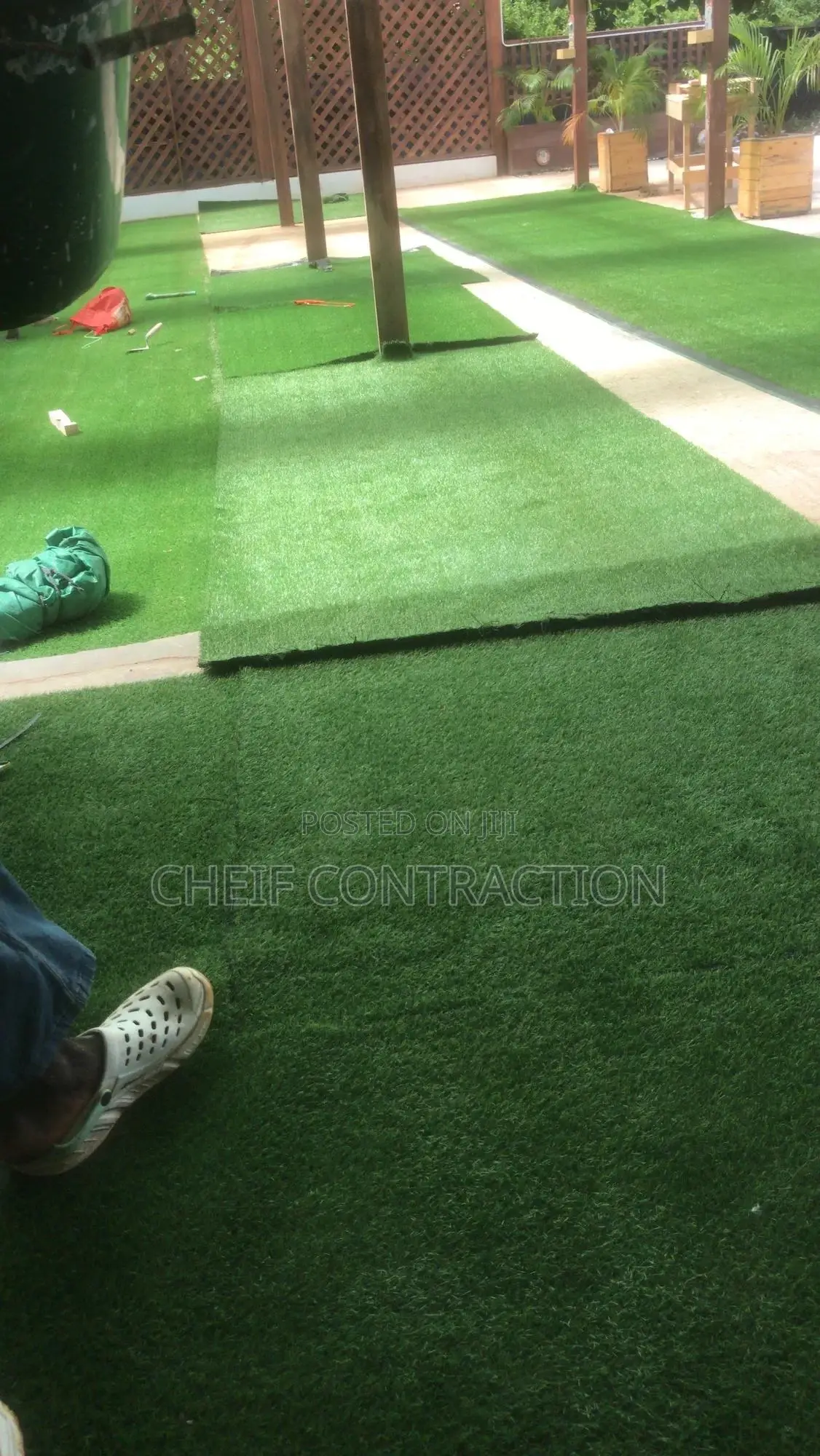 Astroturf Glass Installation
