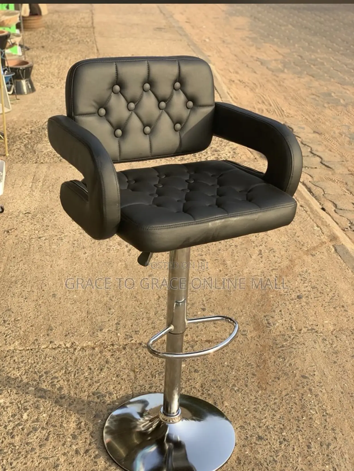 Classic Bar Chair