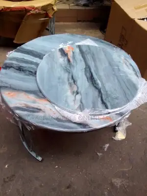 Coffee/Center Table