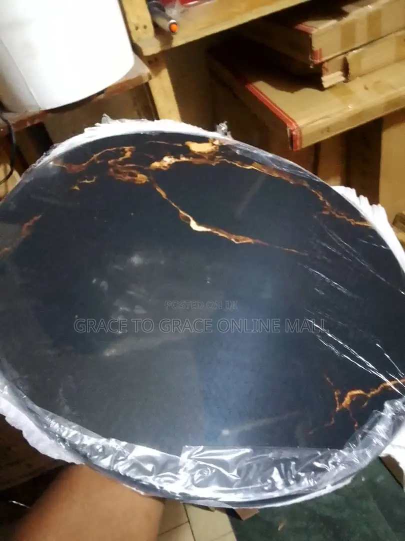Coffee/Center Table