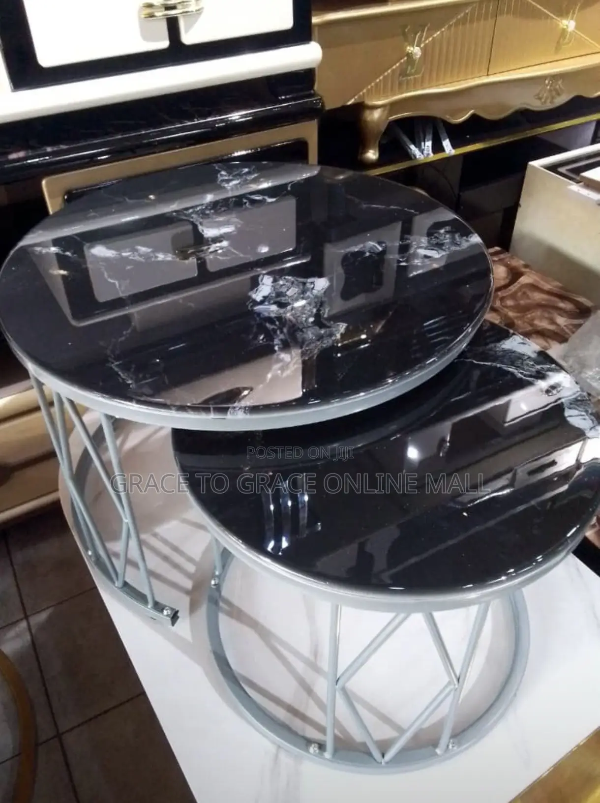 Coffee/Center Table