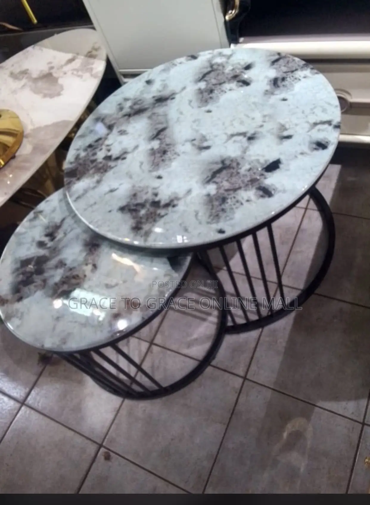 Coffee/Center Table