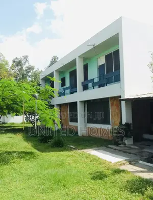 5bdrm House in Tema Metropolitan for rent
