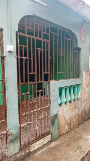 1bdrm Apartment in Chamber Self, Danfa for rent
