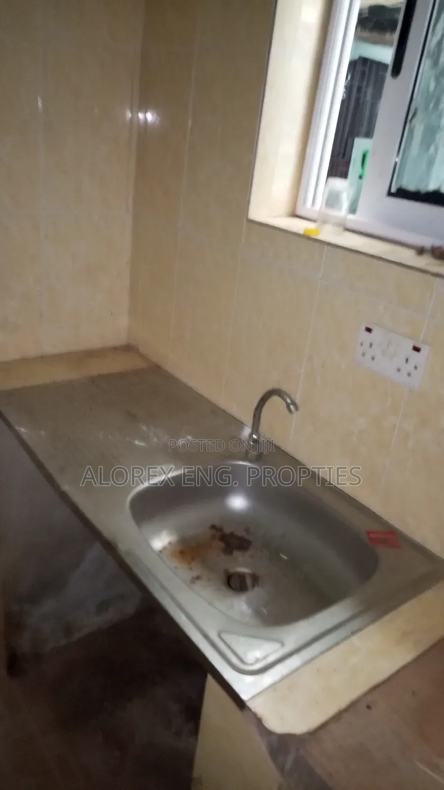 1bdrm Apartment in Chamber Self, Danfa for rent