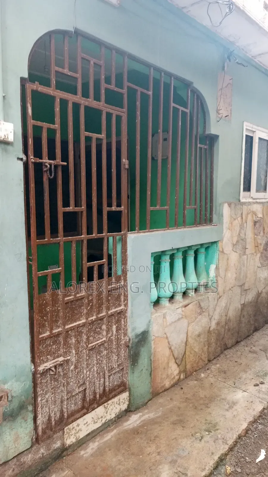 1bdrm Apartment in Chamber Self, Danfa for rent