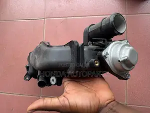 Honda Civic 2016 Turbo Holes.