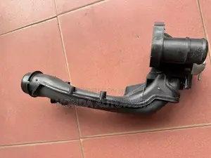 Honda Civic 2016 Turbo Holes.
