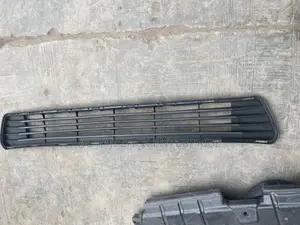 Camry 2012 Le Bumper Grille