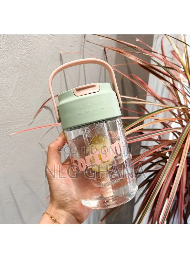 700ml Portable Straw Cup Plastic Water Cup. Tvx21258