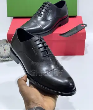 Photo - Clark’S Smooth Quality Leather Men’S Executive Shoes