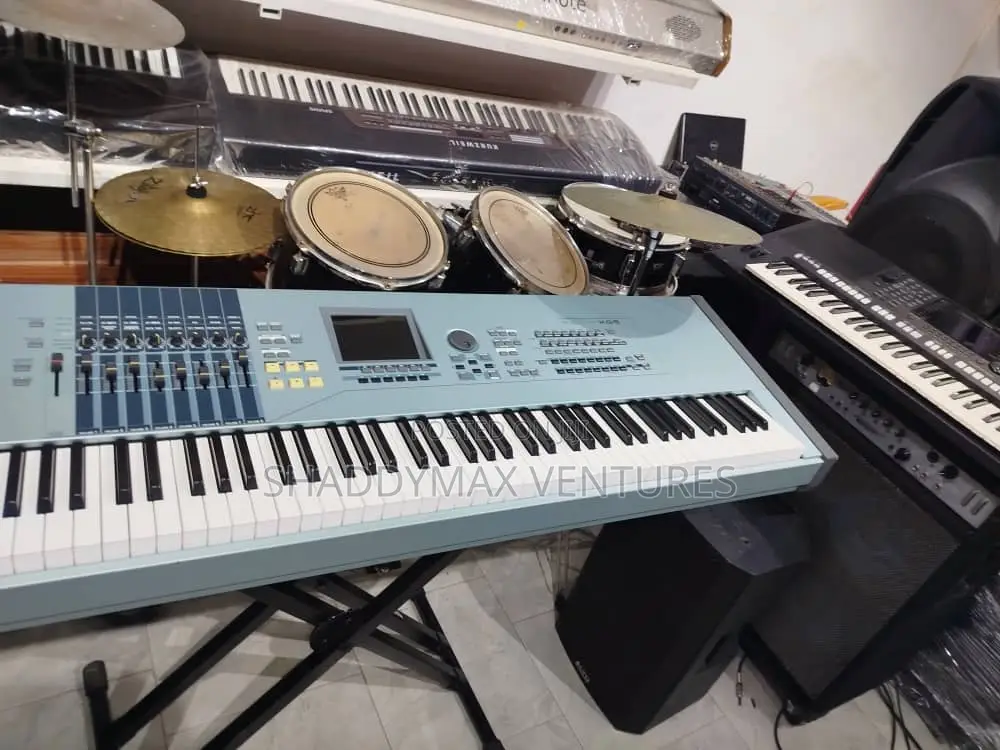 Yamaha Motif Xs8 Synthesizer Workstation Keyboard