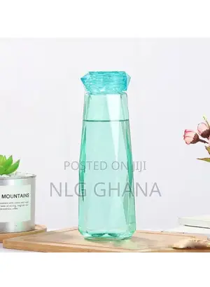 400ml Glass Water Bottle Diamond-Shaped Beverage. Tvx8194