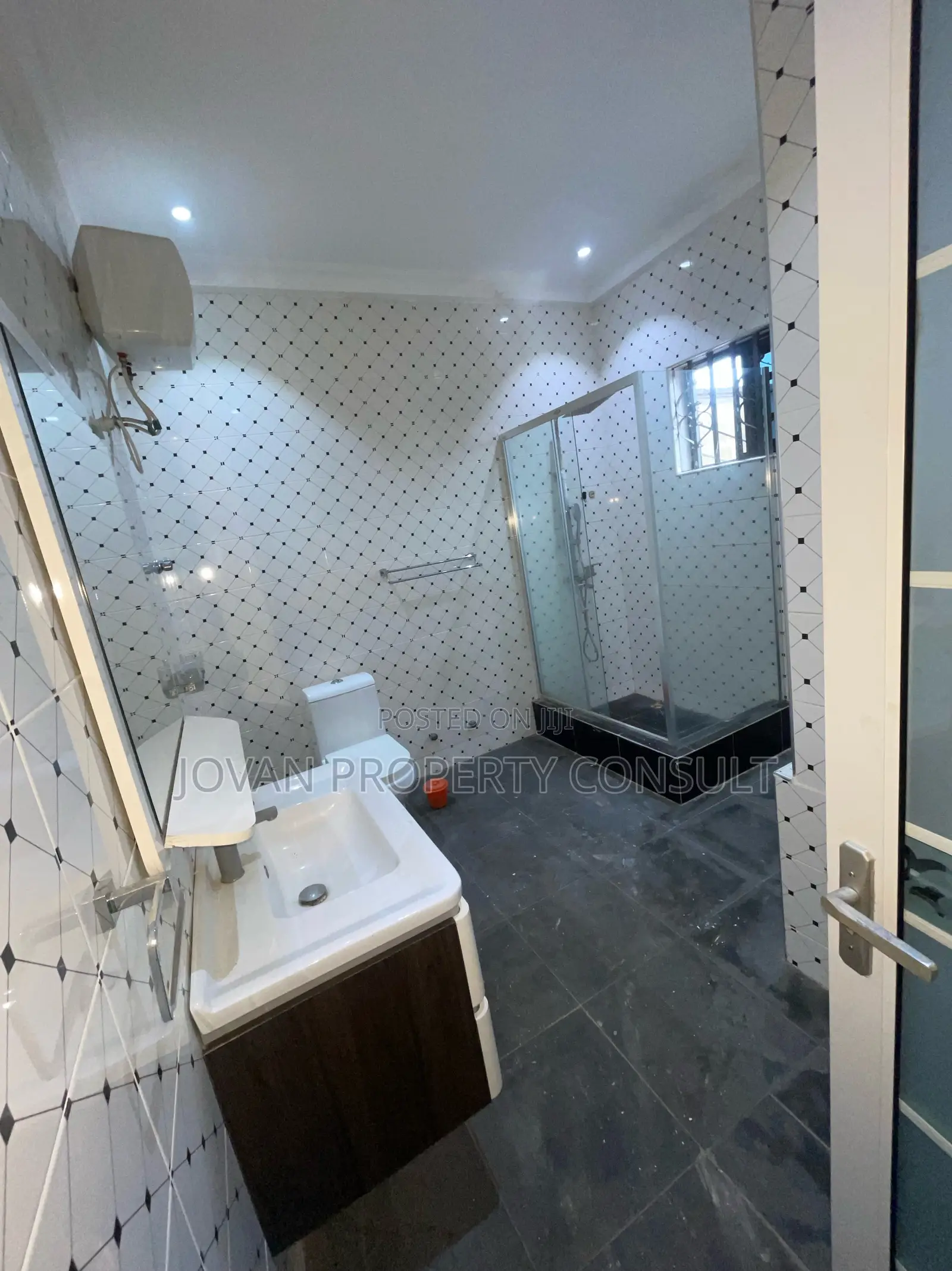 4bdrm House in Kwabenya for rent