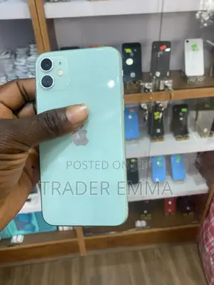 Photo - Apple iPhone 11 64 GB Green