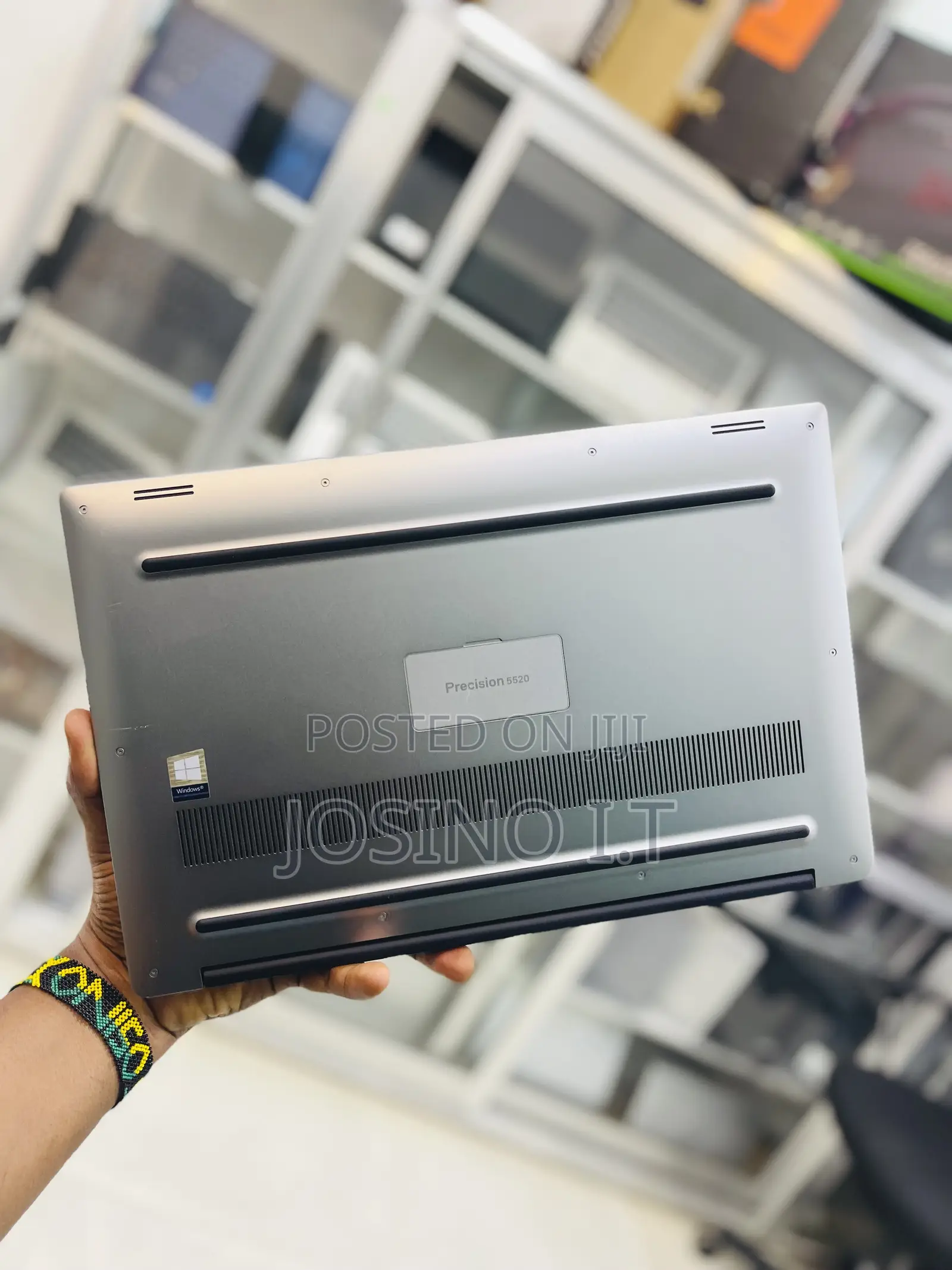Laptop Dell Precision 15 5520 32GB Intel Xeon SSD 512GB