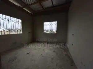 8bdrm House in K Fuseini Estate, Kumasi Metropolitan for sale