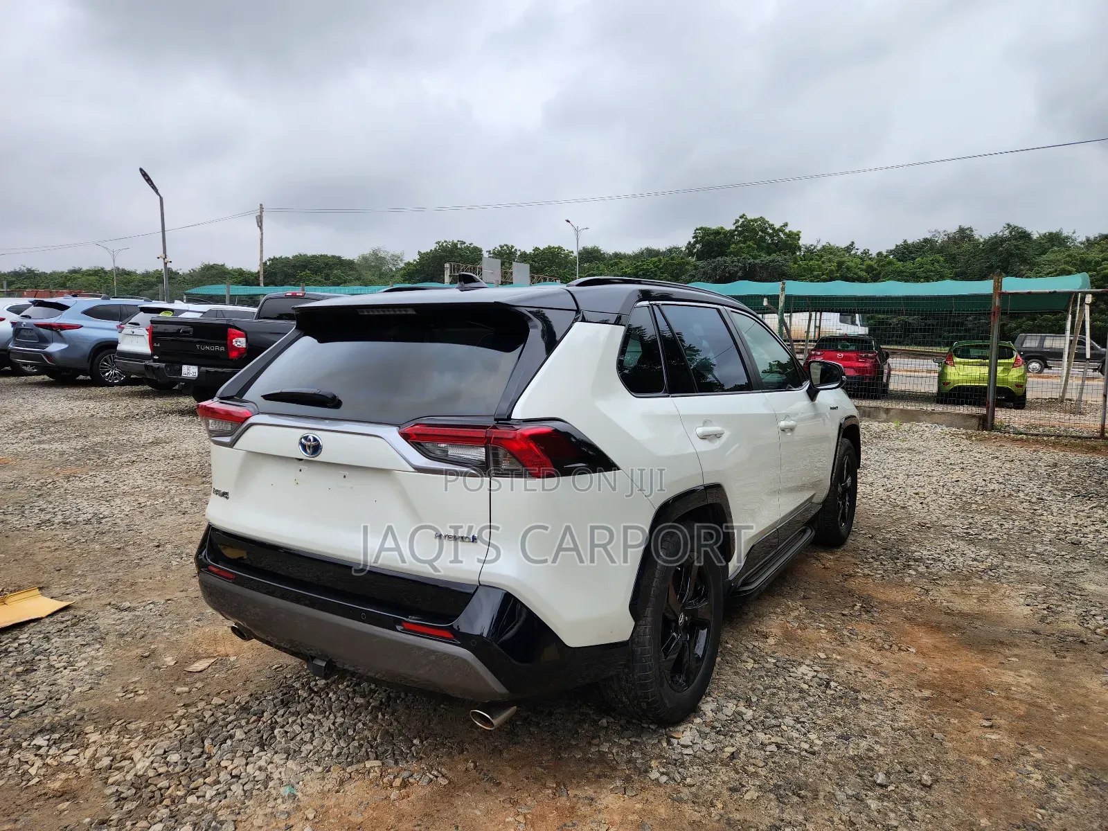 Toyota RAV4 Limited AWD White thumbnail 5