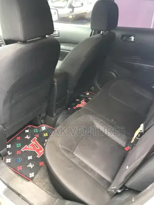 Nissan Rogue SV 2013 Silver