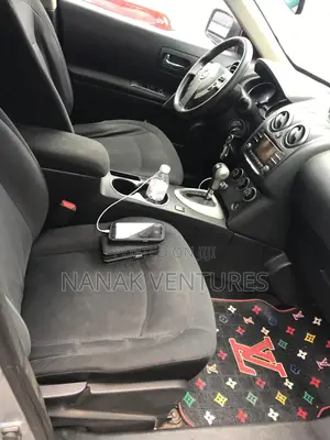 Nissan Rogue SV 2013 Silver