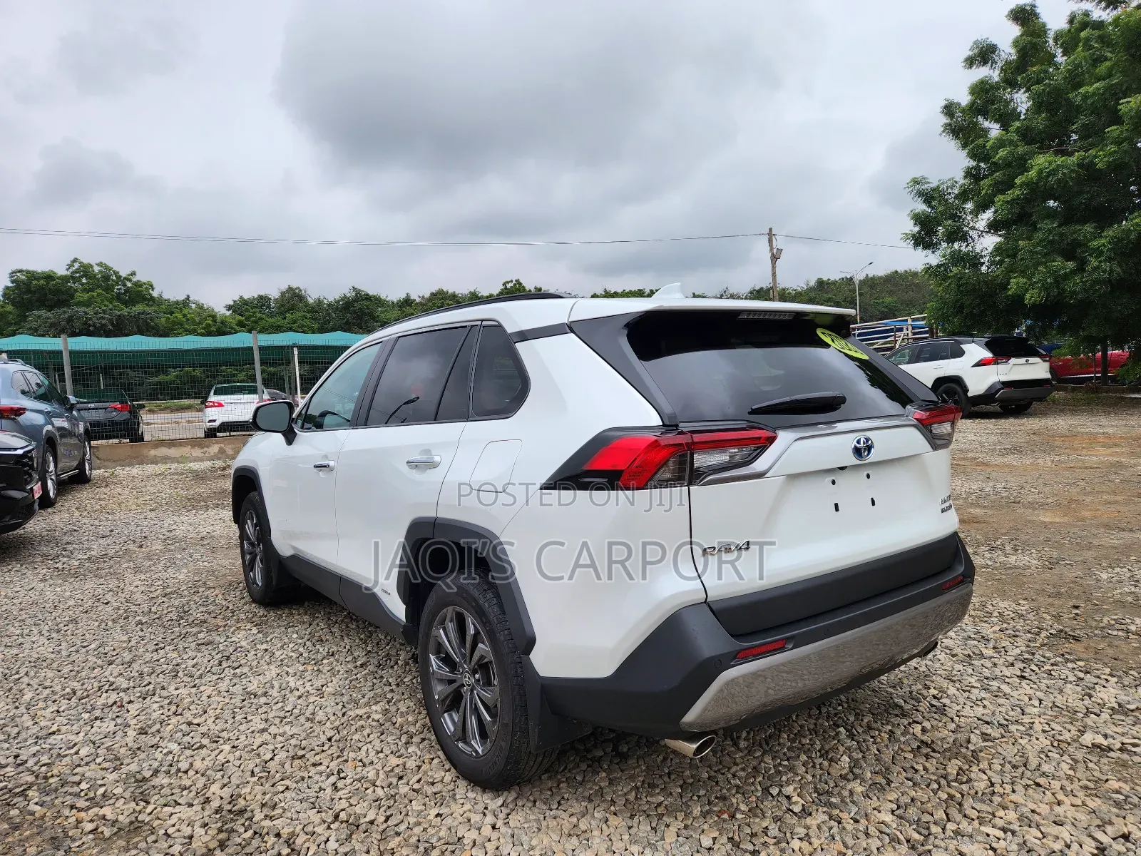 Toyota RAV4 Limited AWD 2023 White