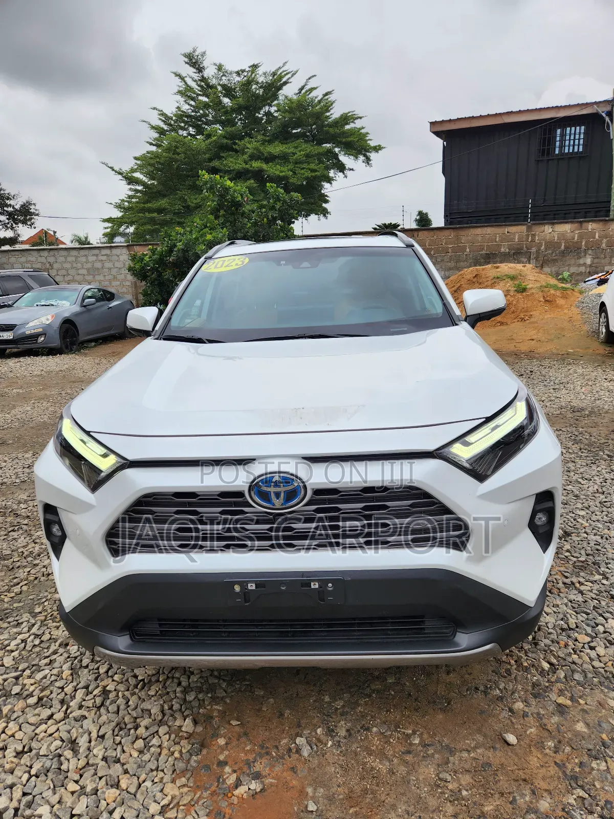 Toyota RAV4 Limited AWD 2023 White
