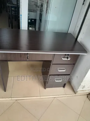 Chore Office Table