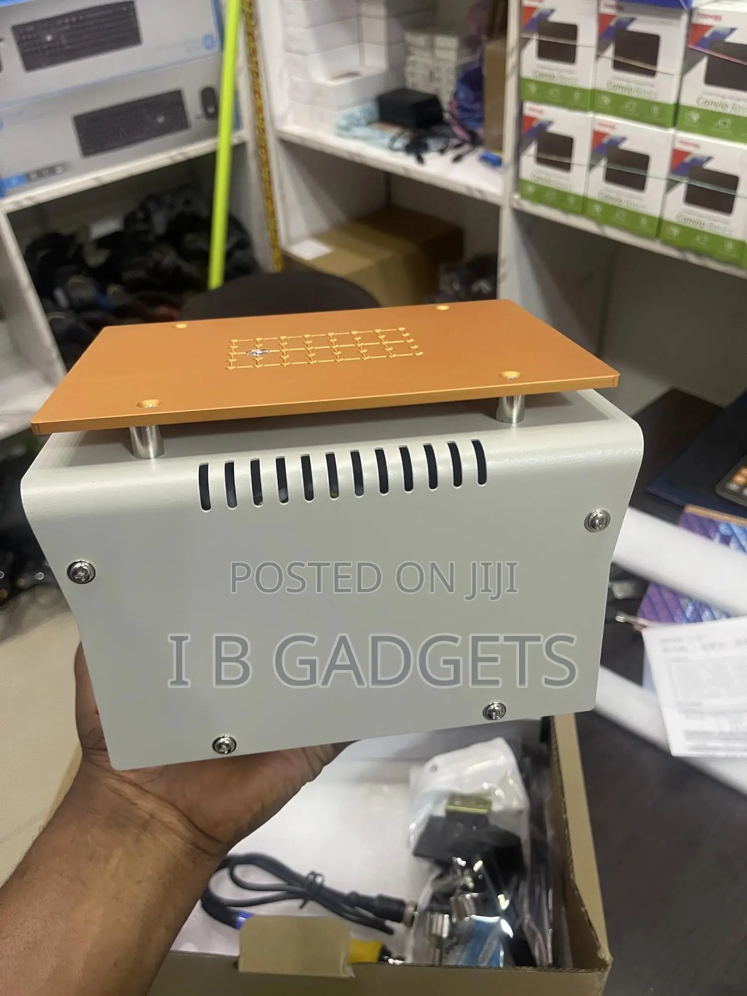 Aojiw 8683d+ 3 SMD