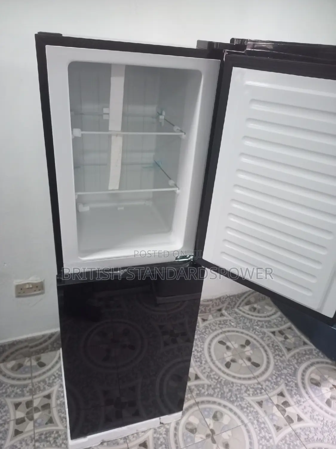 Congenial Westpool Fridge Freezer 243l Systematic Set
